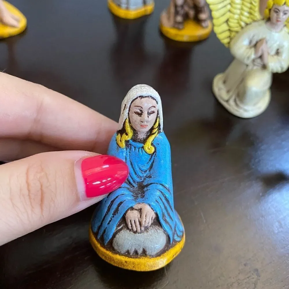 Vintage 1976 Christmas Nativity Figurines Hand Painted 15 Piece Set